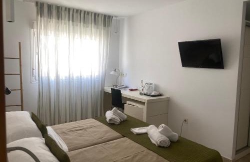 Agua Amarga Hotel | Hotel Senderos