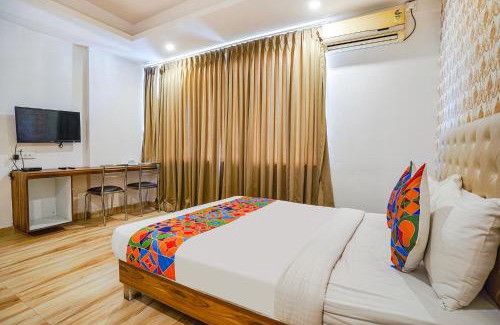 Bellandur Hotel | Hotel Shreyas Inn - Kaikondrahalli Lake