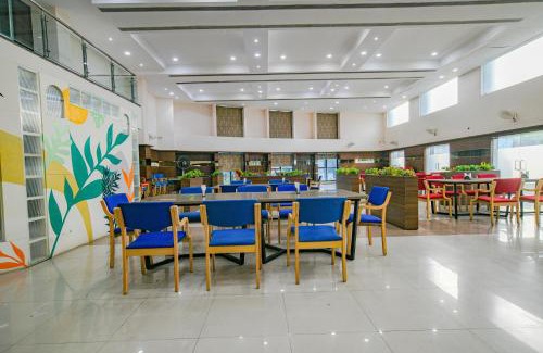 Rau Hotel | Hotel Shri Ramkrishna Bagh Palace