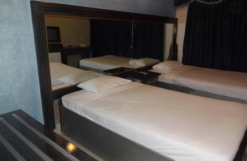Saddar Town Hotel | Hotel Sky Tower