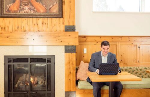 Downtown Syracuse Hotel | Hotel Skyler Syracuse, Tapestry Collection by Hilton