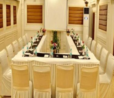 Panchkula Urban Estate Hotel | Hotel Solitaire Chandigarh - 10 Mins from Railway Station