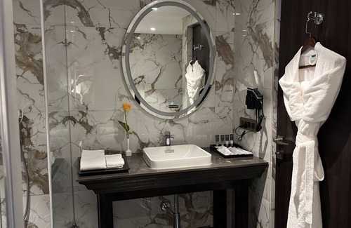 Kolkata Hotel | Hotel Soot