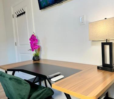 Bergen House | Hotel-Style, No Host, Professionally Managed ID280