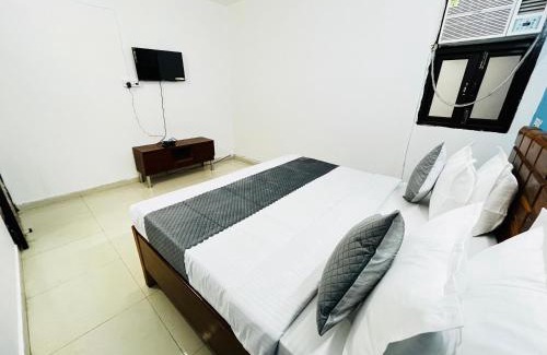 New Delhi Hotel | Hotel SUZU INN - Couple Friendly Fatehpur