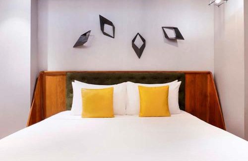 South West Hotel | Hotel Tark Premium Near IGI Airport