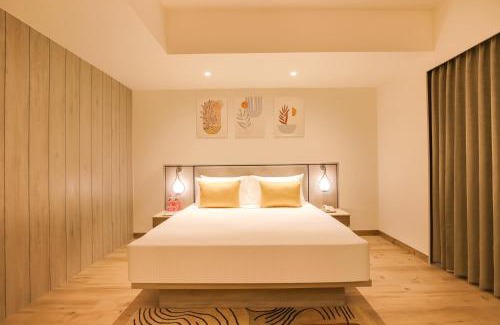 South West Hotel | Hotel Tark Premium Near IGI Airport
