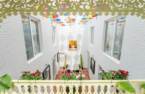 Avlabari Hotel | Hotel Tato & CoWorking space