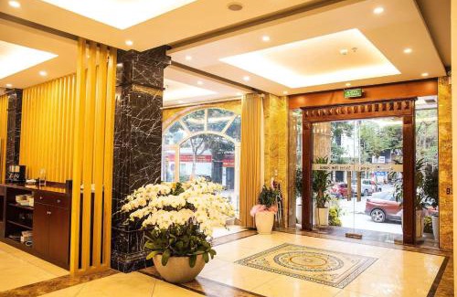Trung Hoa Nhan Chinh Hotel | Hotel The Hanoi Central City