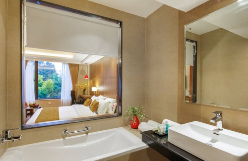 Thamel Hotel | Hotel Thrive, A Tropical Courtyard