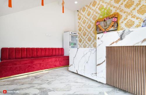 Bansi Hotel | Hotel Tirupati Ujjain ! Near Mahakal Mandir, Railway Station & Bus stand ! Best Location ! Top Rated Property