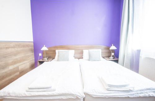 Kleinmunchen Hotel | Hotel Turmfalke 24H Self Check In