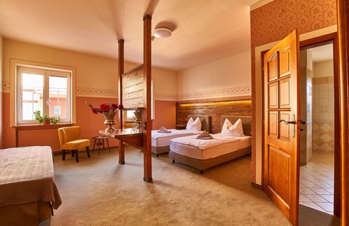 Karlovy Vary Hotel | Hotel U Šimla