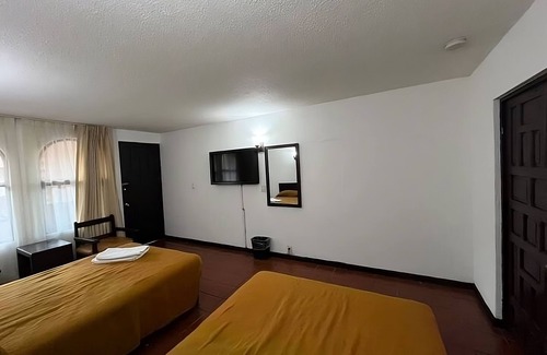 Morelia Hotel | Hotel Villa Capri, 2 camas dobles 4 Huéspedes