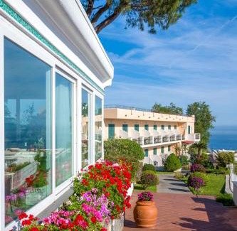 Ischia Hotel | Hotel Villa Ireos
