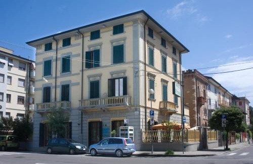 Viareggio Hotel | Hotel Vittoria