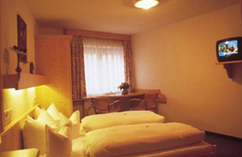 Laengenfeld Hotel | Hotel Zum Hirschen