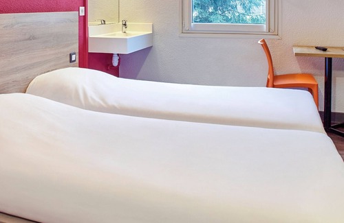 Saint-Quentin-sur-le-Homme Hotel | hotelF1 Avranches Baie du Mont Saint Michel