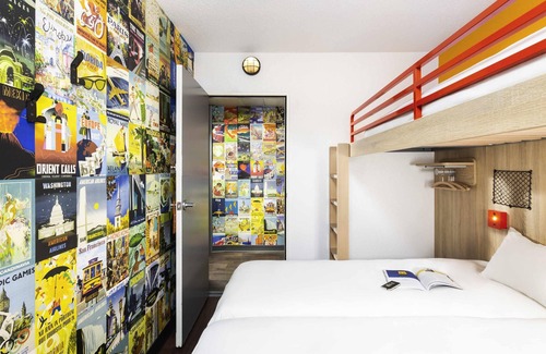Change Hotel | hotelF1 Laval