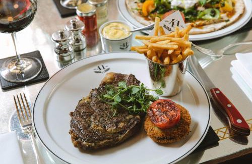 Westminster Hotel | Hotels In London With Sports/Activities, Bar, Parking