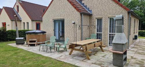 Ewijk House | Hottub cottage deluxe, BBQ, 6p aan meer Gelderland