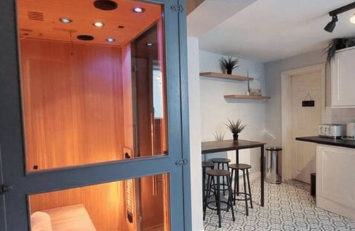 Sunderland House | *HotTub/Sauna/Massage/BBQ/Games/Beach! Sleeps 8*