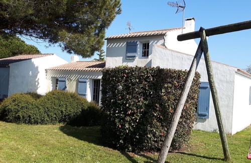 Ile d'Yeu House | House 100 m² with enclosed garden