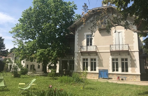 Beynost House | House 12p, park and swimming pool 20m 15mn from Lyon