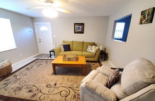 Crescent Beach House | House ∙ 2 bedrooms ∙ 6 guests