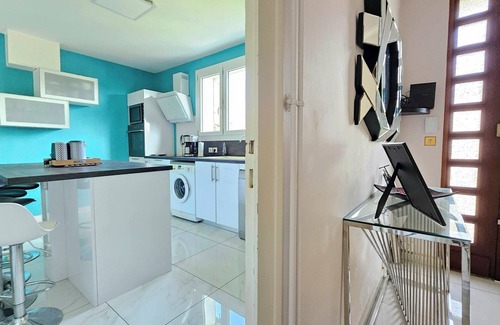 Royan House | House 3*, 8 pers, swimming pool, near beach and center