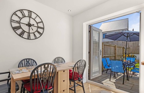 Kilgetty House | House ∙ 3 bedrooms ∙ 5 guests