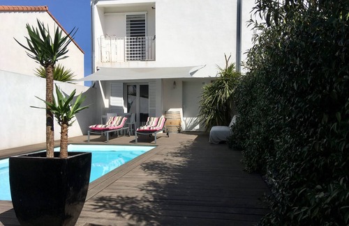 Aigues-Mortes House | House 3 bedrooms with private pool near the city center and 6 km from the sea