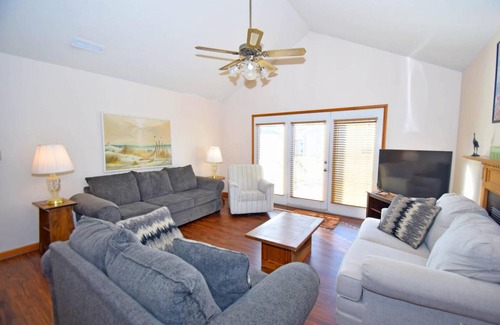Caine Woods House | House ∙ 3 bedrooms ∙ 8 guests
