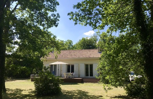Naujac-Sur-Mer House | HOUSE 5 PEOPLE IN THE PINS, LARGE GARDEN, 5 MIN FROM THE SEA AND LAKE
