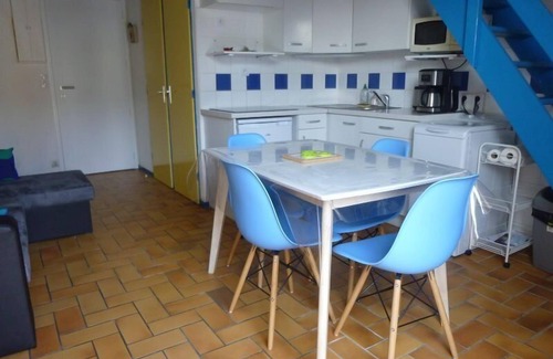 Damgan Apartment | House 5 people. prox. beaches, shops, swimming pool and tennisHouse 5 people. prox. beaches,.