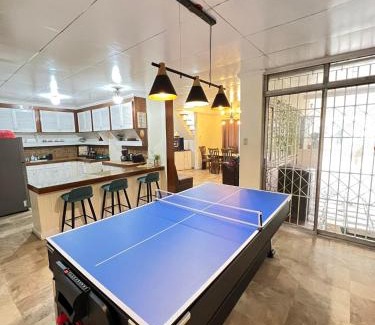 Matandang Balara Apartment | HOUSE A - Bahay Bakasyunan in New intramuros Village, Old balara Q.C