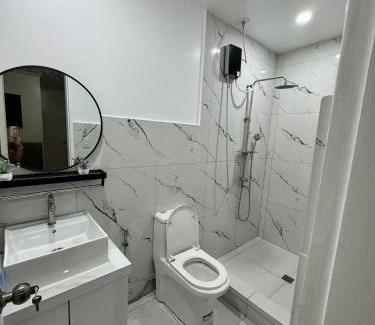 Matandang Balara Apartment | House B Spacious 3BR3TB along Commonwealth Ave
