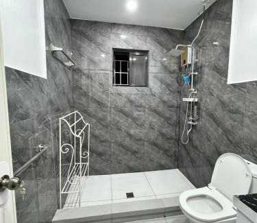 Matandang Balara Apartment | House B Spacious 3BR3TB along Commonwealth Ave