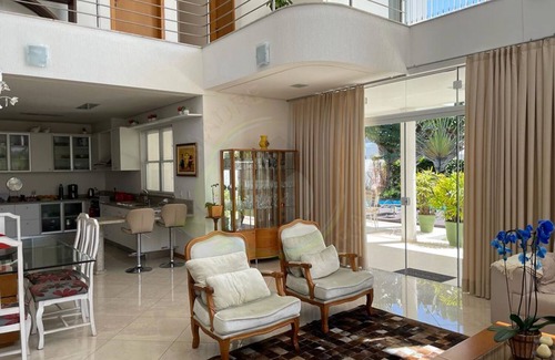 Jurere House | House
