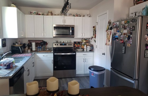 Livingston House | House By Lake 2 mins away