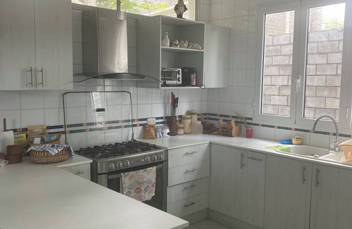 Las Nunez House | House by the sea, with large gardens, private, comfortable, for 11 people.