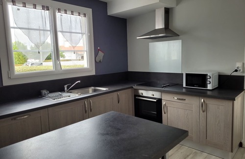 Saint-Hilaire-de-Riez House | House close to the ocean with fully fenced garden accepting pets.