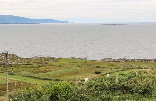 Maghery House | HOUSE CROHY HEAD, pet friendly in Dungloe, County Donegal