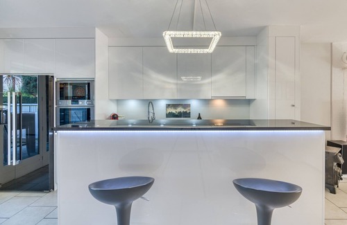 Thonon-les-Bains House | House feet in the water