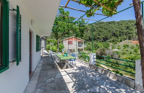 Bogomolje House | House Filip (33731-K1) - Bogomolje
