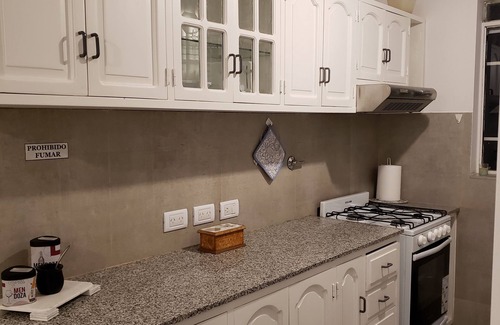 Historic Center House | House for 10 pax, with swimming pool, a few meters from Parque General San Martin, in the city.