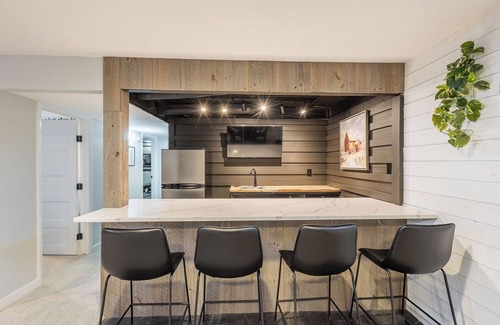 Boise House | House for 26 with Views, Bar, and Gym