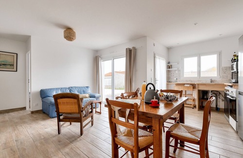 Les Sables d'Olonne Ski Chalet | House for 4 in les Sables d'Olonne
