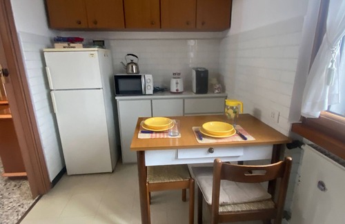 Lipomo House | House for 4 people, private parking for 2 cars, 5' by car from Como