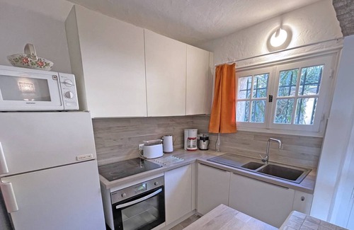 Sainte-Maxime House | House for 4 people - Sea view - Swimming pool - Air conditioning - WiFi - Near beach - Sainte Maxime